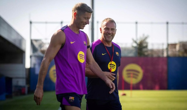 每体：莱万或将度过在巴萨最后一年，费兰成“9号”接班人选