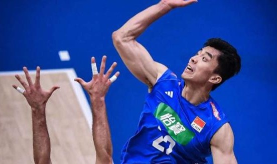 开云官网-张景胤还需要硬实力扛起球队大旗 接应位置存问题